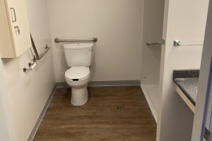 77-mill-st_a_bathroom